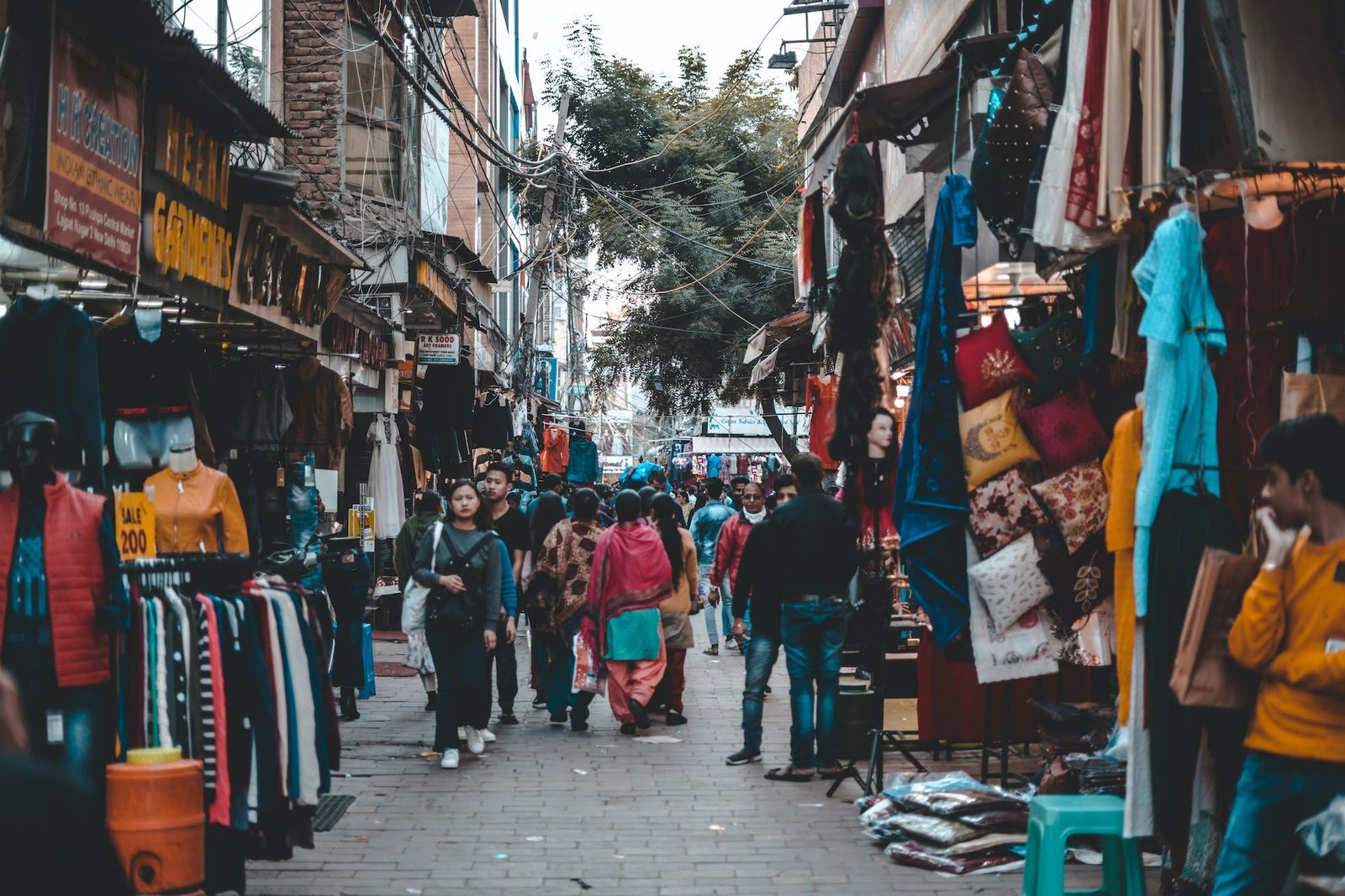 Read more about the article Karol Bagh: A Shopaholic’s Paradise with a Hint of Rough Charm