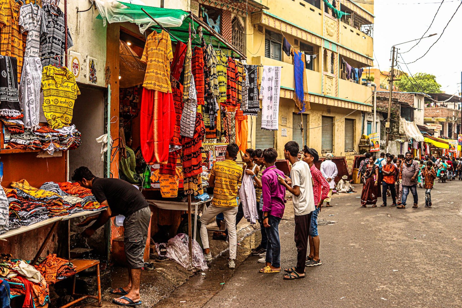 Read more about the article Kirtinagar Furniture Market: Where Dreams Take Shape in West Delhi