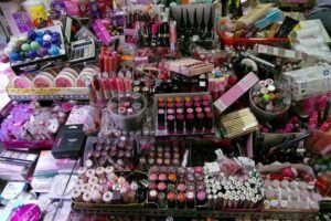 Wholesale cosmetics market in India for makeup and beauty products